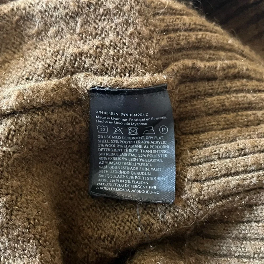 H&M Green-Brown Sweater | M
